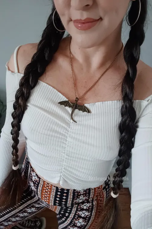 Thumbnail Braids and Pokies: Littlegothinheels' Confident Look
