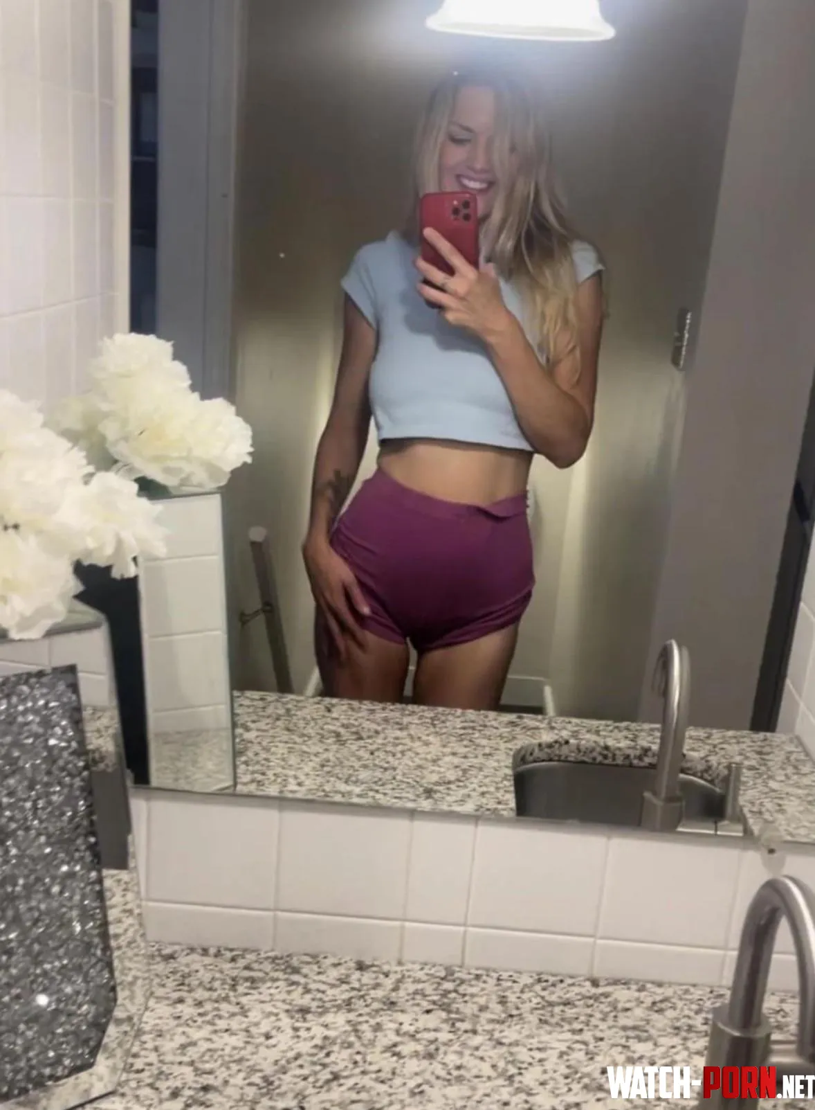 MILF wifey by MmmHayleyyy