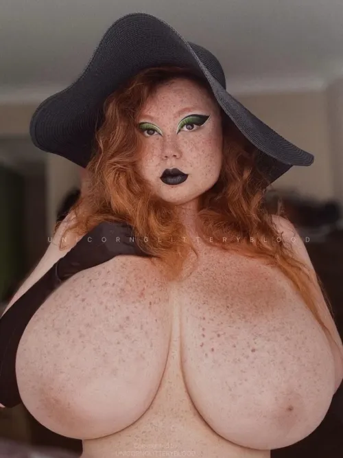 Thumbnail Witchy Redhead Beauty Revealed: Unicornglitteryblood's Secrets