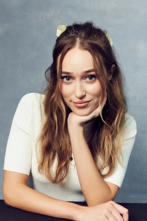 Thumbnail Alycia DebnamCarey's Allure in PrettyGirls