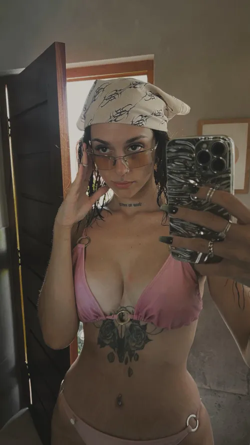Thumbnail LOVE Pink MirrorSelfie by Babyshinyy | MirrorSelfie