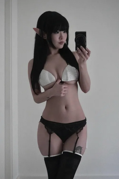 Thumbnail peerintovoid's Brighten Your Day with Asian Hotties