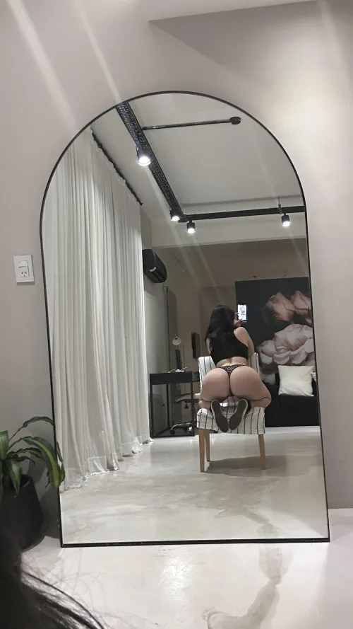 Thumbnail Each day I get thicker Im starting to worry a little by kinkygatito