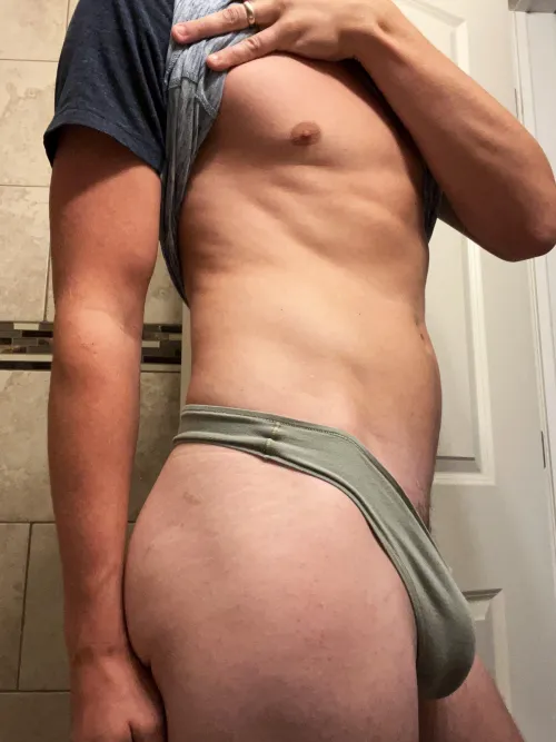 Thumbnail Daily Adventures: 33 Bi Going to Work Reflections by nT_Throwawayzz12345