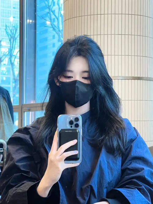 Thumbnail Identifying Her - By That_Macaroon_1006 | PornID
