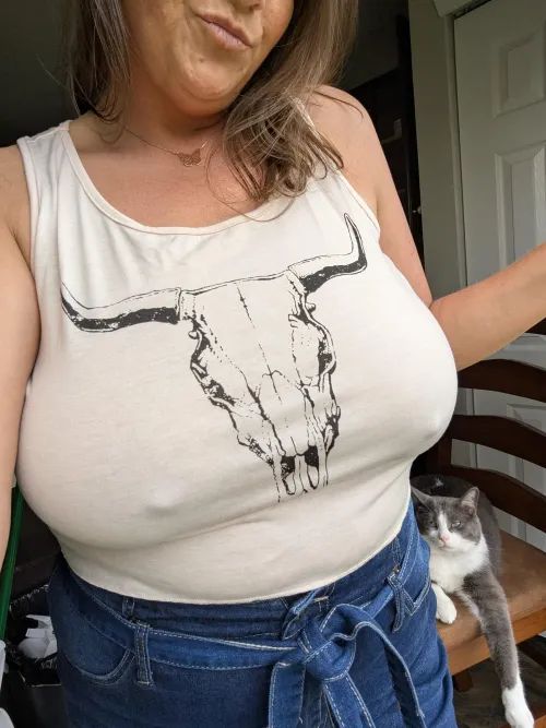 Thumbnail Is This How You Like Me: LaylaLouiseXoXo in braless Category