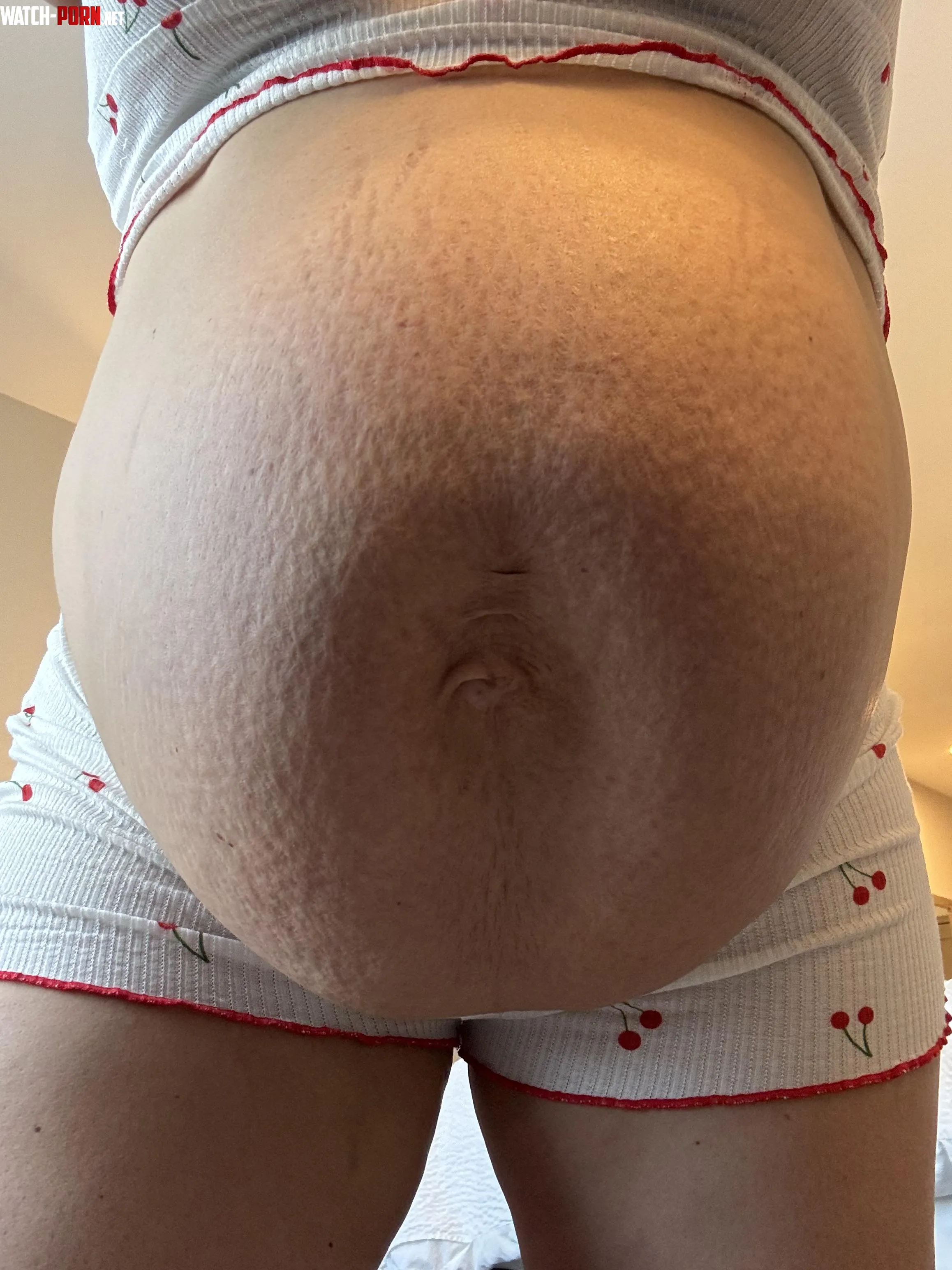 Tickle my belly button by Mommy_kat65