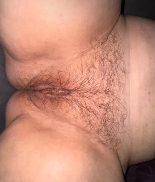 Thumbnail New to being hairy and trying to embrace my pubic Hair by Sevin_sins