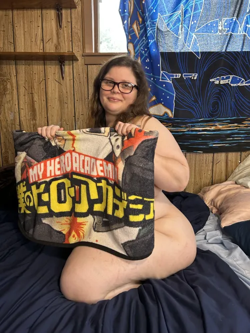 Thumbnail Embracing Relaxation: ThiiickPeaches93's Lazy Day Vibes by GWNerdy