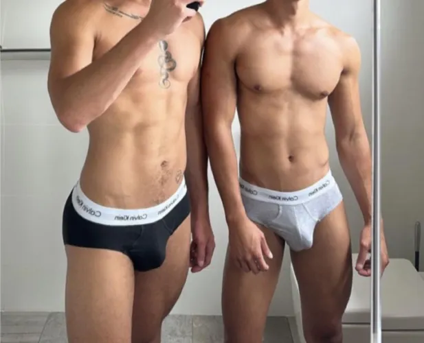 Thumbnail ben_brod Explores the Dynamics of Being 'Same but Different' in Bulges
