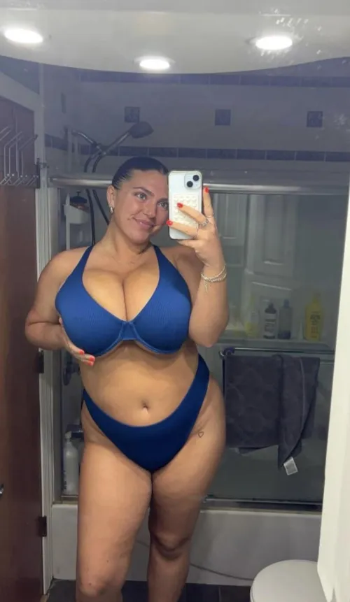 Thumbnail DualityOfDong's Bigtitsinbikinis Display