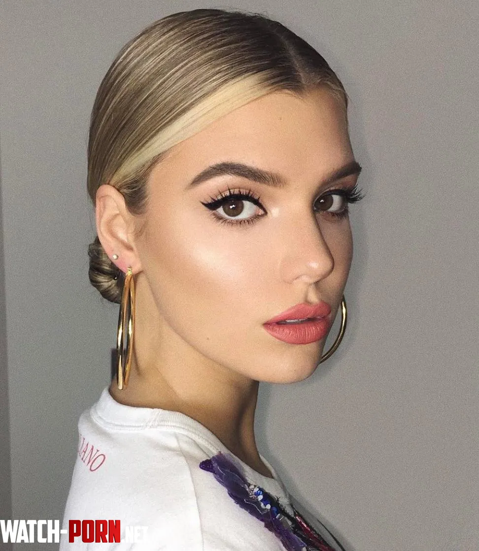 Alissa Violet by Rinse-N-Repeat-1990