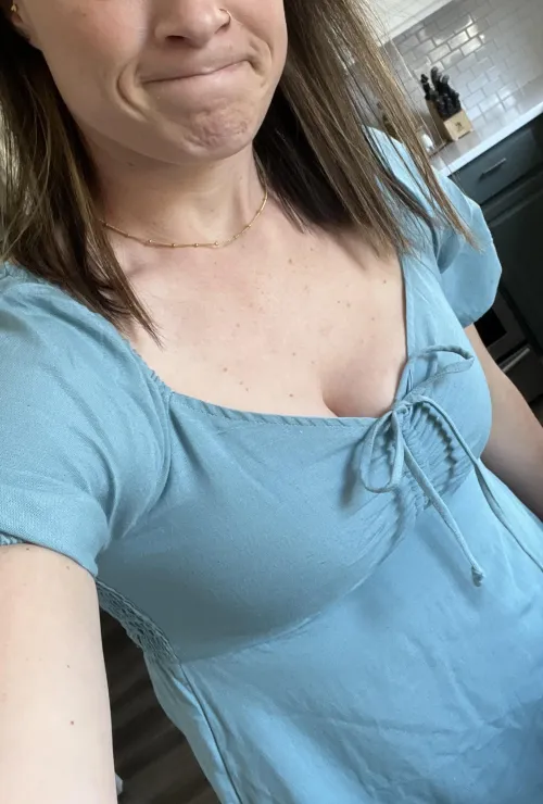 Thumbnail SapphireMonroexx: Kitchen Anticipation for Surprise Delights