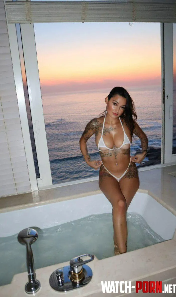 I look soo good in bikini by sumptuouspeeach
