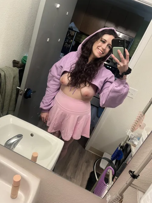 Thumbnail Hoodie Warmth: Coziness and Confidence Combined | Kaceymorghulis