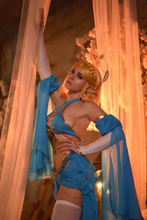 Thumbnail Legend of Zelda Zelda Cosplay by Yuna Kairi | Cosplaygirls
