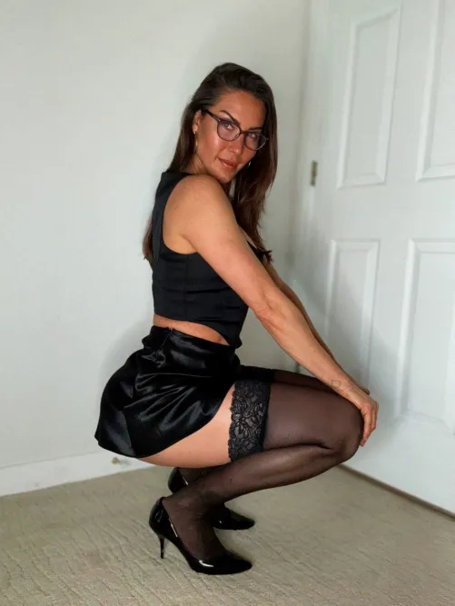 Thumbnail Love to tease with my skirt by naughty_dana