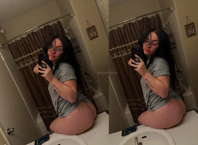 Thumbnail itsdixiemf Dishes on Naughty Milfs