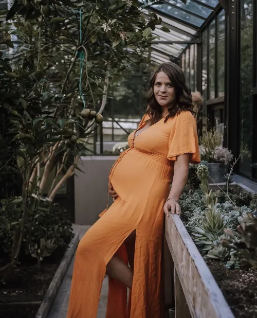 Thumbnail Delve into 'What Would You Do to Me Nine Months?' by Ill_Royal_2375 in pregnantporn