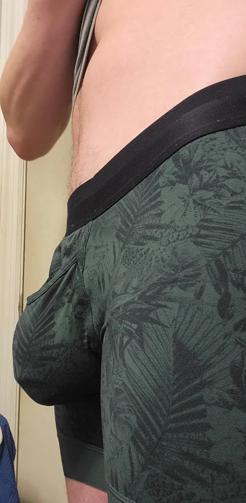 Thumbnail Packed Away Confessions: Tales of Straight Men's Bulges
