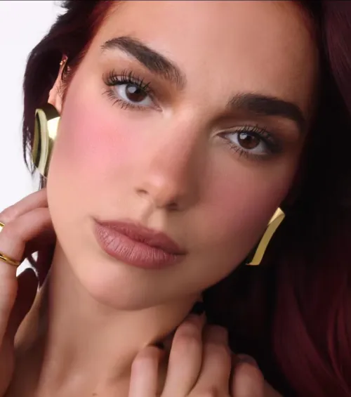 Thumbnail JMan82784: All About Dua Lipa's Fashion Choices - PrettyGirls Chic