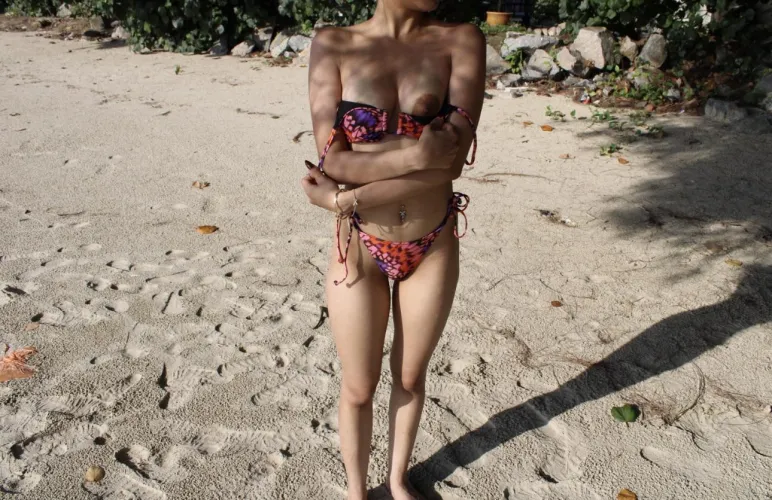 Thumbnail Stargirl169925's Oops Nip Slip in Beach F | IndiansGoneWild