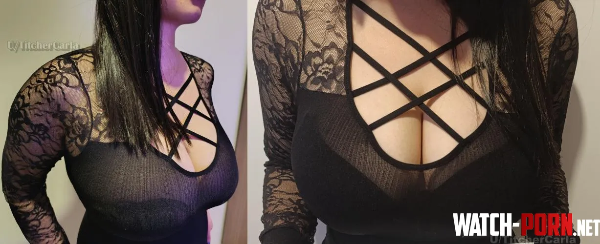 Looking for the best cleavage for those Colombian melons Left or right by TitcherCarla