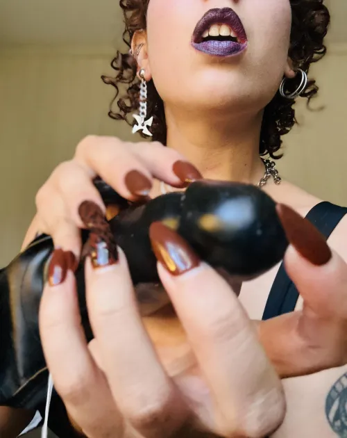 Thumbnail Intense Sensations: Nail Squeezing in BDSMGW by Mistik_in_hell