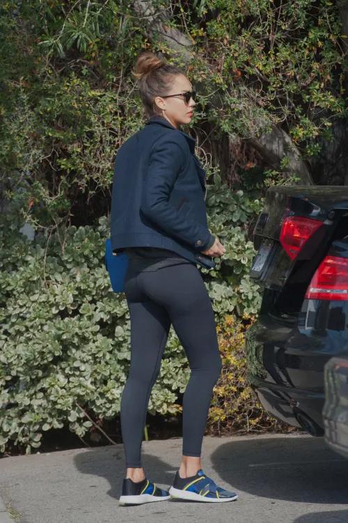 Thumbnail Jessica Alba by McCoy303 | CelebrityButts