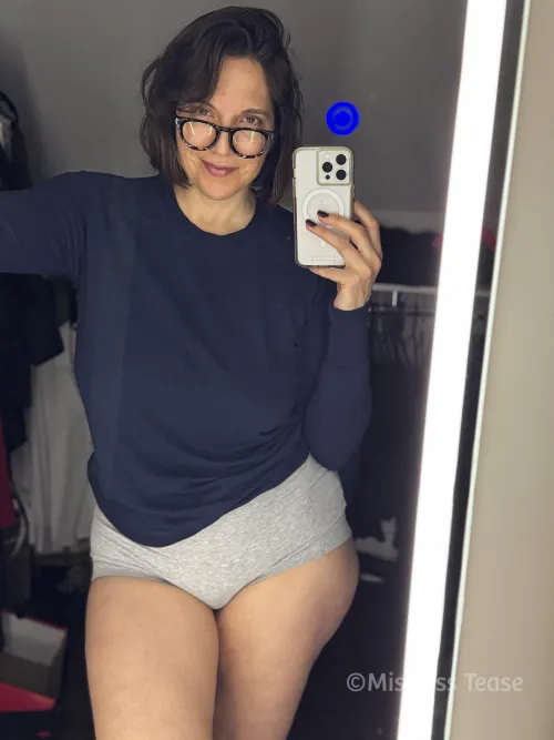 Thumbnail Embracing Aged Beauty: The Power of Confidence | mstrssts | AgedBeauty