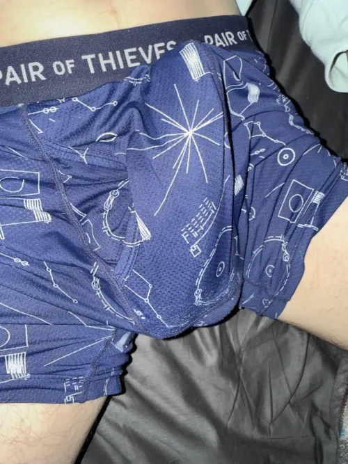 Thumbnail Discover Queer Vibe with essJay800 | Bulges