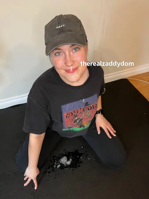 Thumbnail therealzaddydom's Reward: A Warm Load Well Deserved - Cumfetish Joy