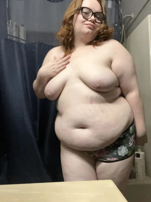Thumbnail Home and Drinking by maddiethekittenlo | BBW Category