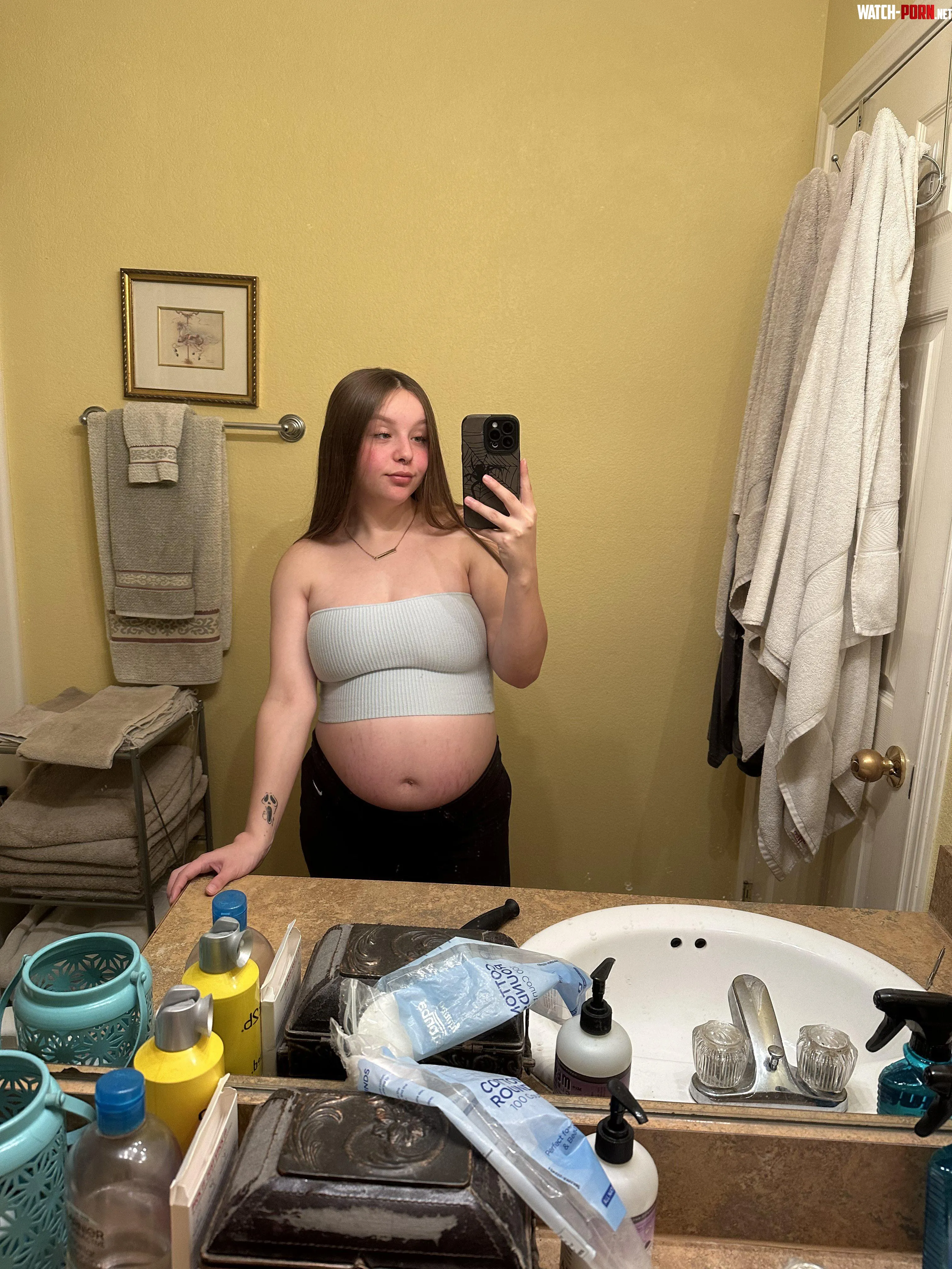 preggy hot babe by cassieonlyxo
