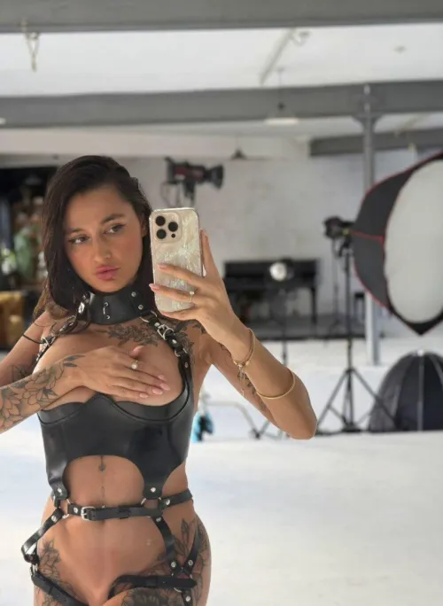 Thumbnail In Leather Zone: Feeling The Best | sumptuouspeeach