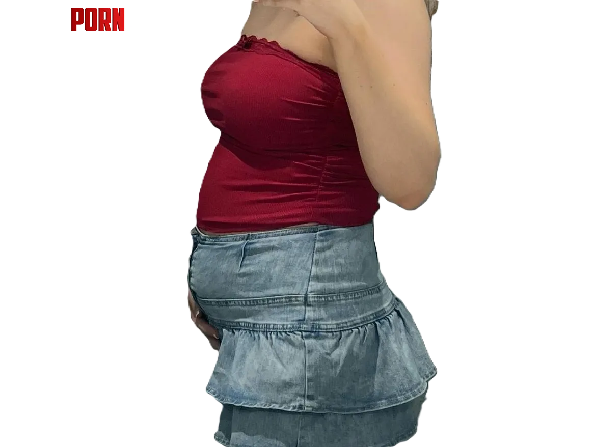 My friend sent me another pic to post looks like she got bigger this time by GrowingDesirestories