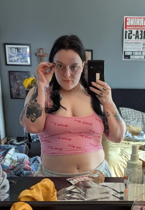 Thumbnail Glasses Glamour: Enter the World of jadexox420 in MirrorSelfie