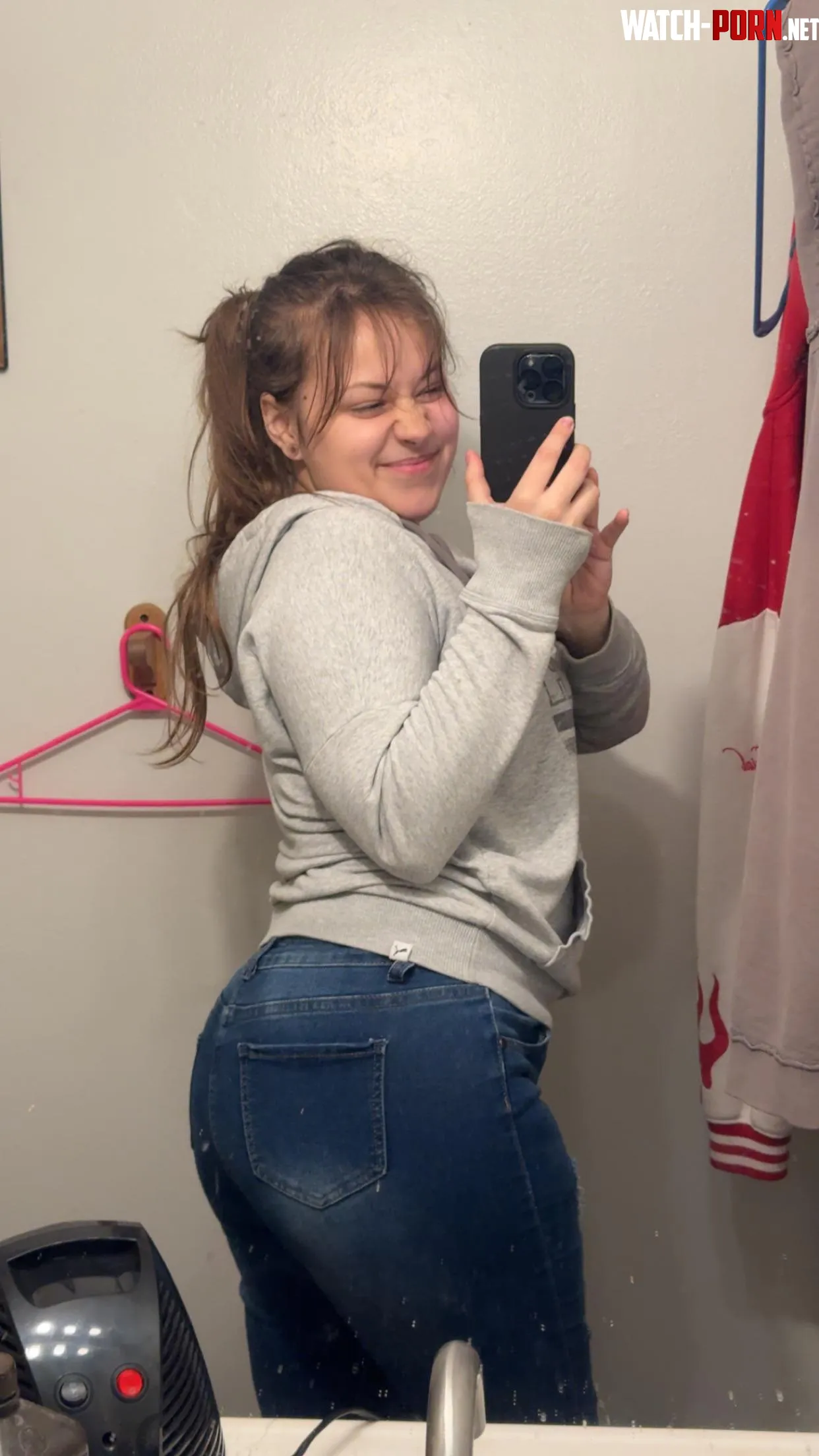 Big booty  by XcakesX