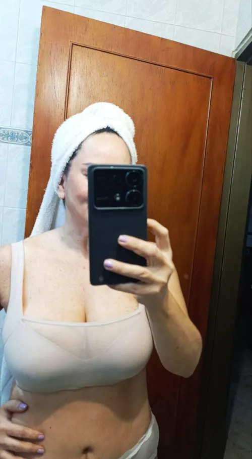 Thumbnail After-Shower Glow: My Cleavage Journey by Sarah_Diaz