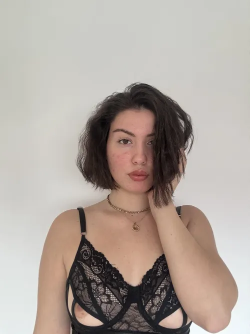 Thumbnail ginessiaivanova: The Allure of InstagramHotties Unveiled