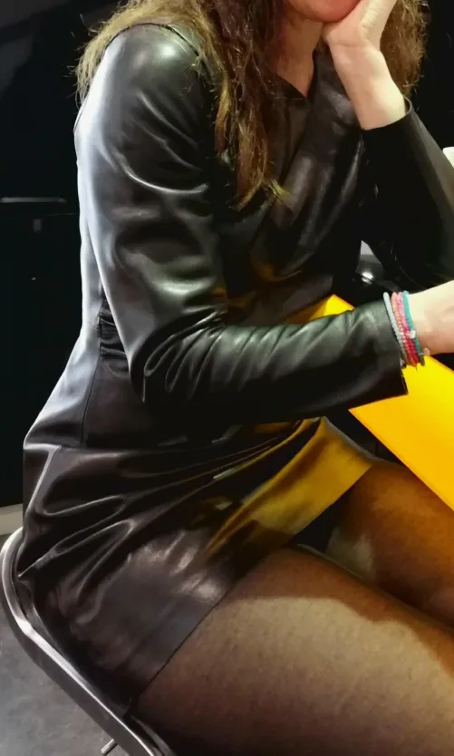 Thumbnail Stylish and Chic: Prestigious-Sky2248's Leather Look - LadiesInLeather