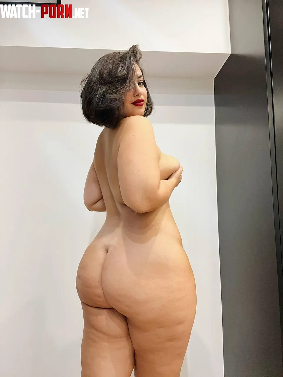 Can I convince you to eat Arab ass f by MoroccanZina