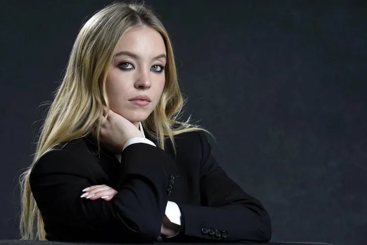 Thumbnail Ooperatur Honors Sydney Sweeney's Beauty | PrettyGirls