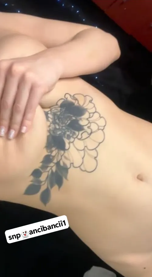 Thumbnail Live Sexting & More Sales by ancihottie | slutsofsnapchat Category