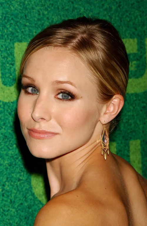 Thumbnail Kristen Bell: Unveiling Stunning Beauty by rockyfortino