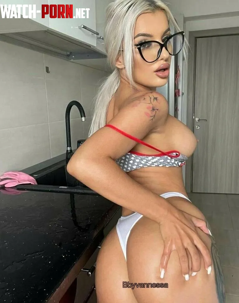 Yes I wanted to steal everyones attention here with  my thong by Bbyvannessa