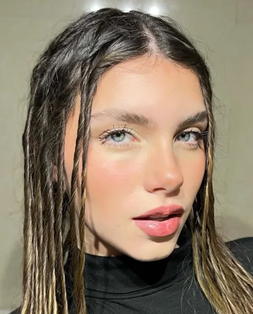 Thumbnail Maligros Lujan's Intriguing Aura | PrettyGirls