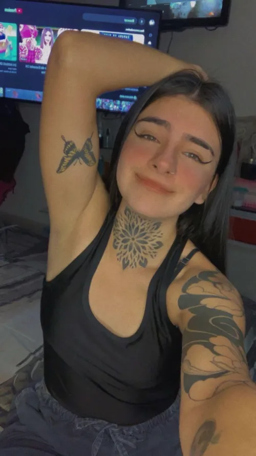 Thumbnail Lickable Secrets: Dark_1478's 23-Year-Old Armpit Revelations