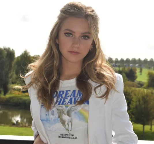 Thumbnail Elegance Personified: Get to Know Sterre Koning | PrettyGirls