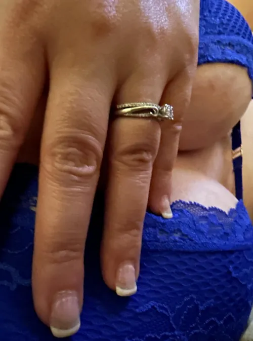 Thumbnail Hotter with a Wedding Ring? Discover Accurate-Demand-6443's Thoughts | downblouse